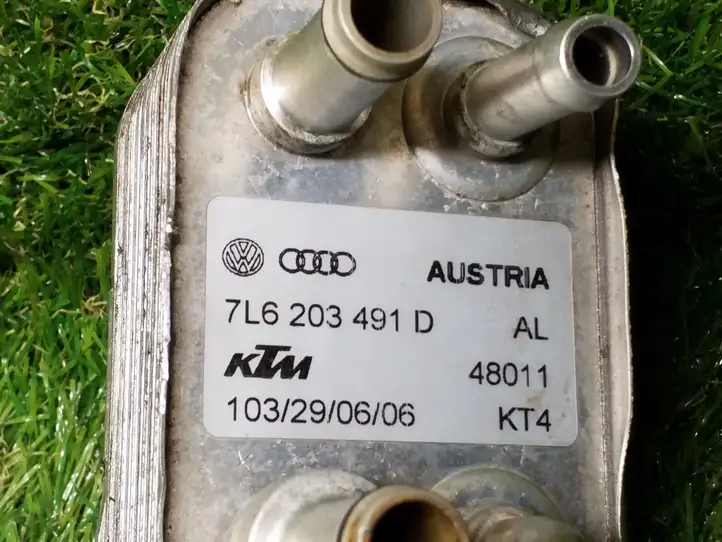 Audi Q7 4L (2005 - 2009) 7L6203491D Масляный радиатор коробки передач — фото 2