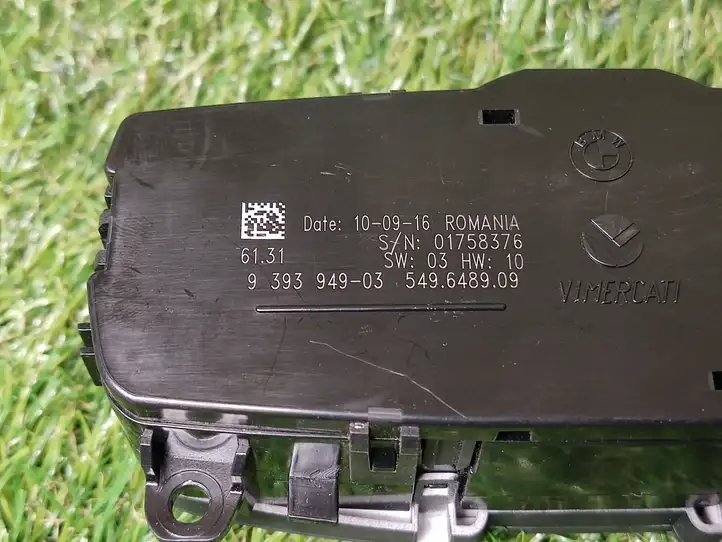 BMW 3 F30 F35 F31 (2012 - 2018) 9393949 Включатель фонарей — фото 2