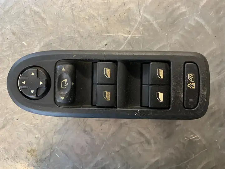 Citroen C5 (2004 - 2008) 96599975XT Кнопка стеклоподъемников — фото 1