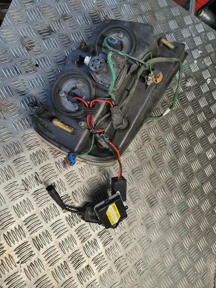 Jeep Grand Cherokee (WJ) (1998 - 2004) Передняя фара — фото 3