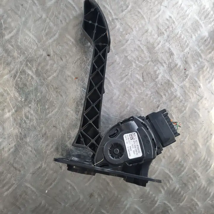 Ford Transit (2006 - 2013) 6C119F836CD Педаль акселератора — фото 1