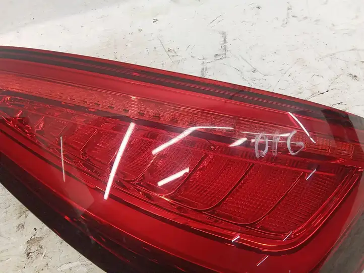 Audi Q5 SQ5 (2012 - 2017) 8R0945094C Задний фонарь в крышке багажника — фото 5