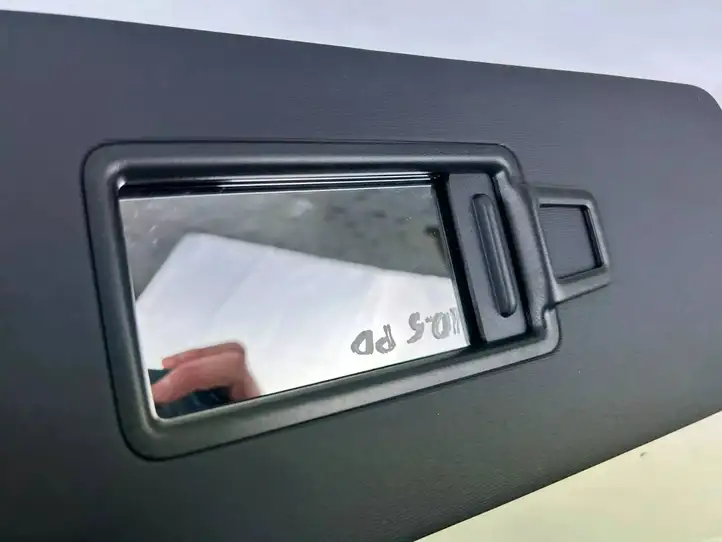 Volkswagen ID.5 (2022 - ) 5G0857624B Солнцезащитный козырек — фото 3