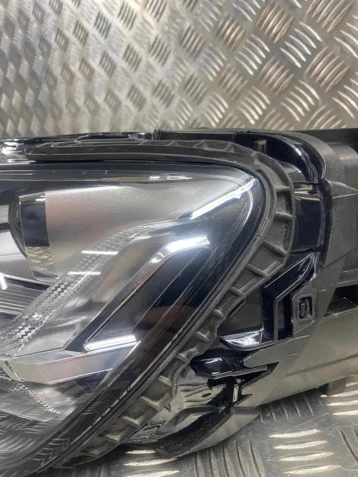 Audi Q7 4M (2015 - ) 4M0941035 Передняя фара — фото 3