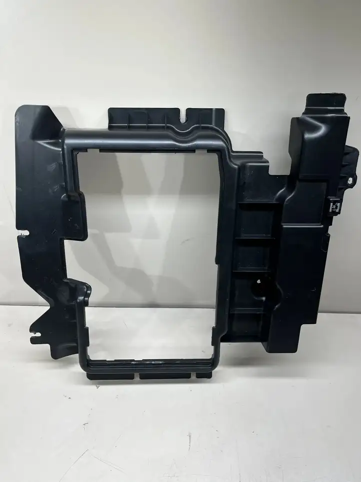 Mercedes-Benz GL X164 (2006 - 2012) A1646843818 Перегородка аккумулятора — фото 5