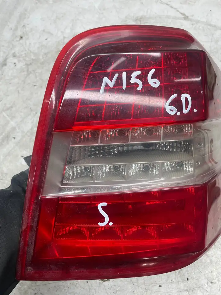 Mercedes-Benz ML W164 (2005 - 2011) A1649064300 Задний фонарь в кузове — фото 2