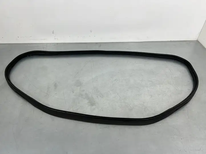 Mercedes-Benz CLA C117,X117,W117 (2013 - 2019) Уплотнитель двери багажника — фото 2