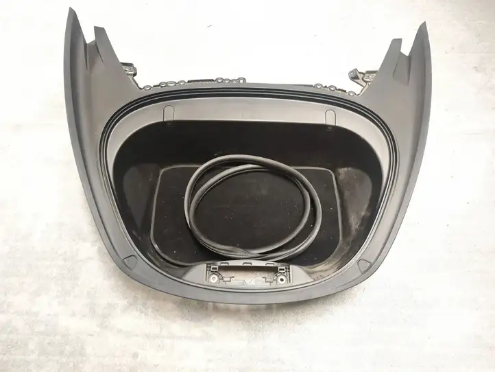 Tesla Model 3 (2017 - 2023) 108167400H Другая часть кузова — фото 1