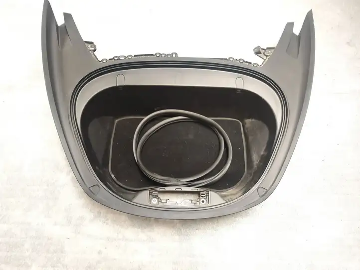 Tesla Model 3 (2017 - 2023) 108167400H Другая часть кузова — фото 5