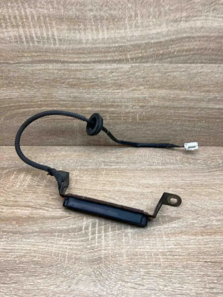 Toyota Prius (NHW20) (2003 - 2009) 8999747010 Антенна системы Keyless — фото 1