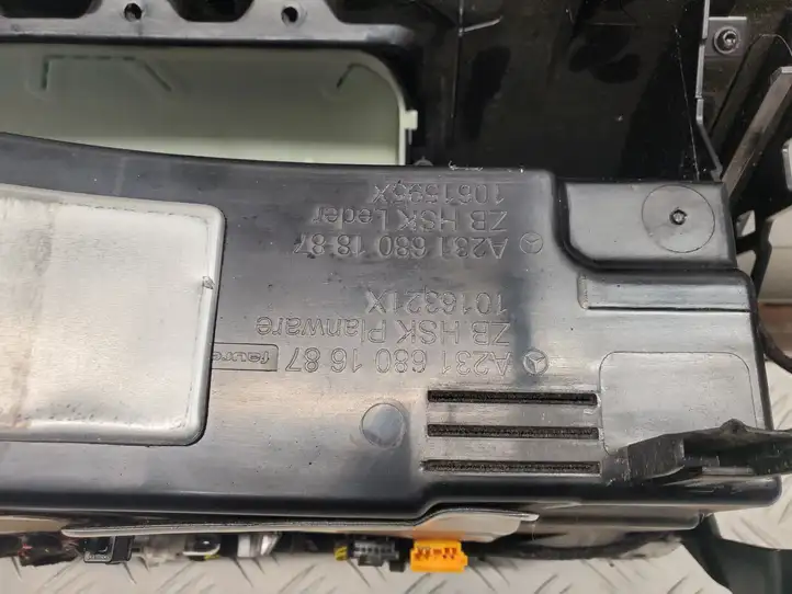 Mercedes-Benz SL R231 (2012 - 2019) A2316801687 Бардачок в сборе — фото 3