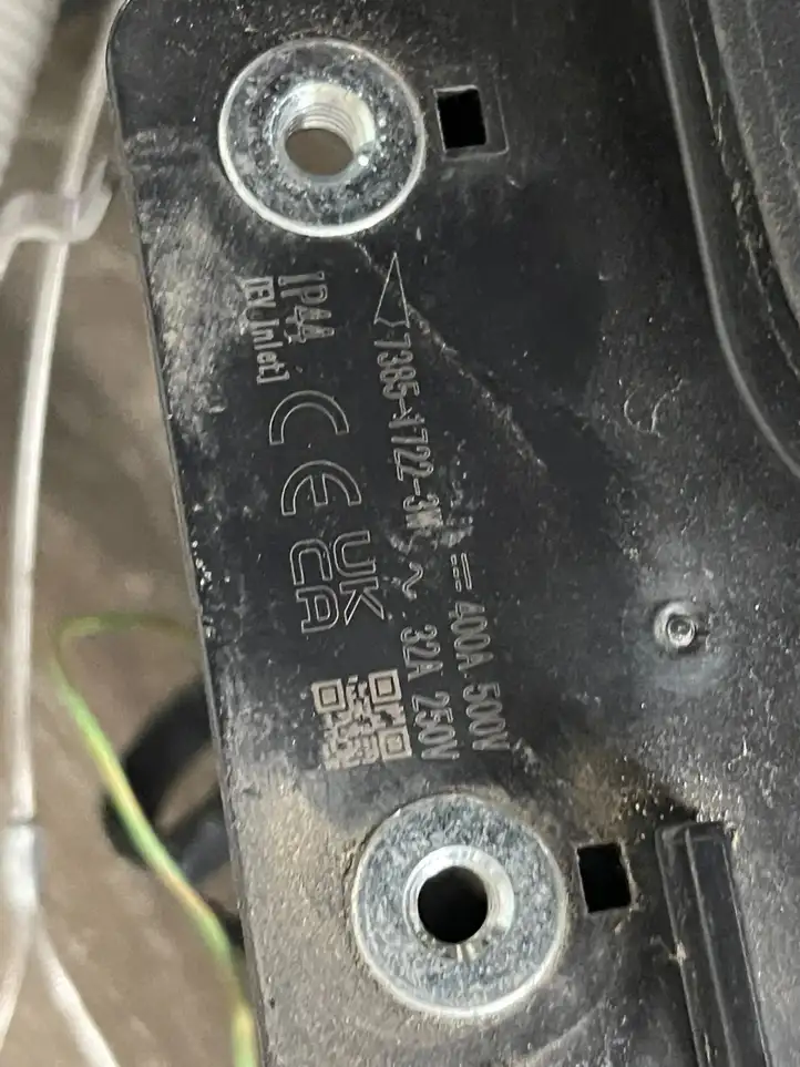 Toyota bZ4X (2021 - ) 738517223W Кабель для зарядки электромобилей — фото 4