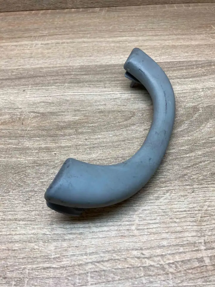 Mercedes-Benz E W211 (2002 - 2009) A2118100151 Потолочная ручка задняя — фото 3