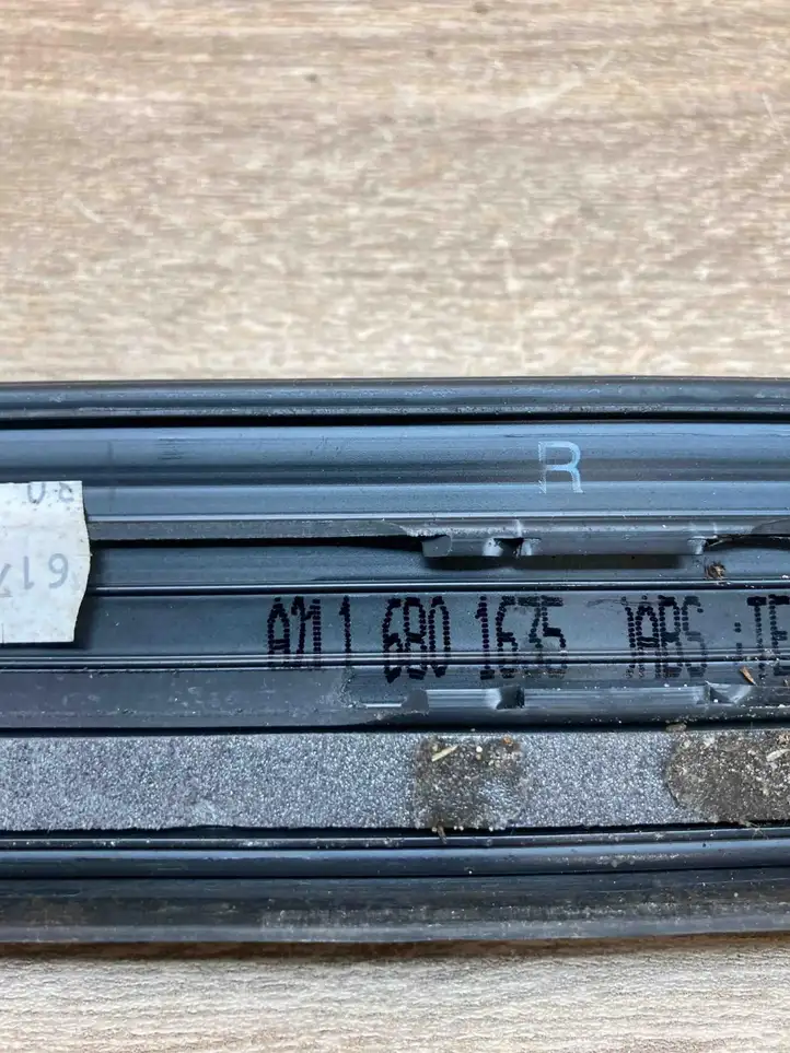 Mercedes-Benz E W211 (2002 - 2009) A2116801635 Внутренняя отделка заднего порога — фото 5