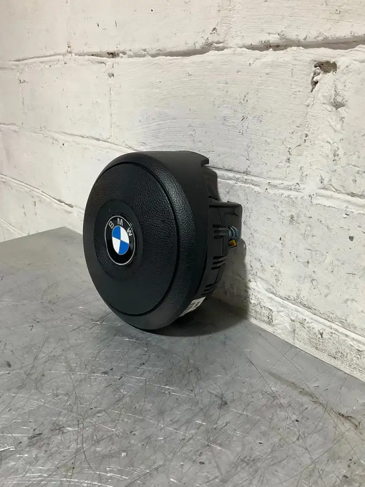 BMW 5 E60 E61 (2004 - 2010) 6067304 Подушка безопасности руля — фото 2