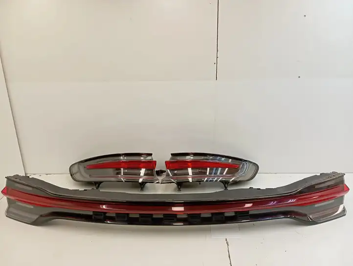 Porsche Macan (95B) (2019 - ) 95B945308A Комплект задних фонарей — фото 1