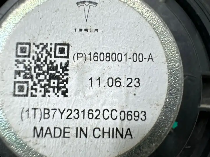 Tesla Model X (2021 - ) 160800100A Динамики задних дверей — фото 2