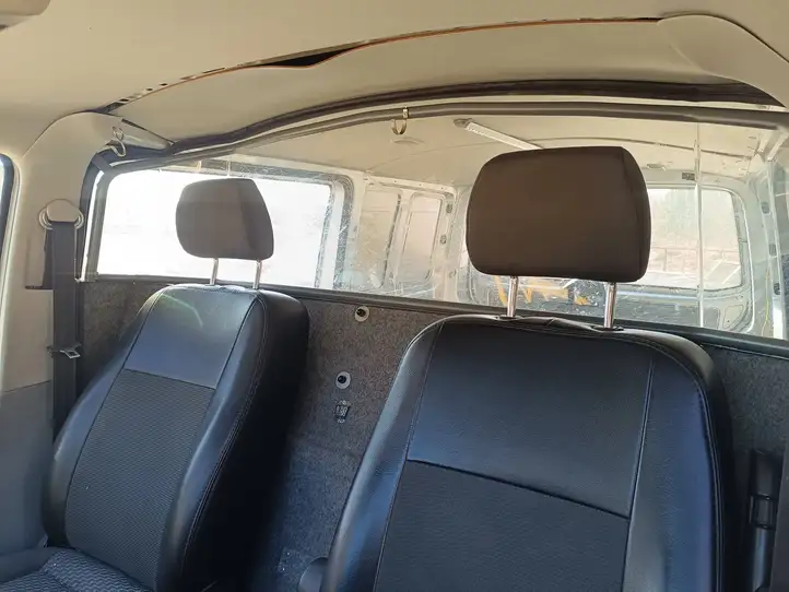 Volkswagen Transporter - Caravelle T5 (2009 - 2015) Перегородка салона — фото 2