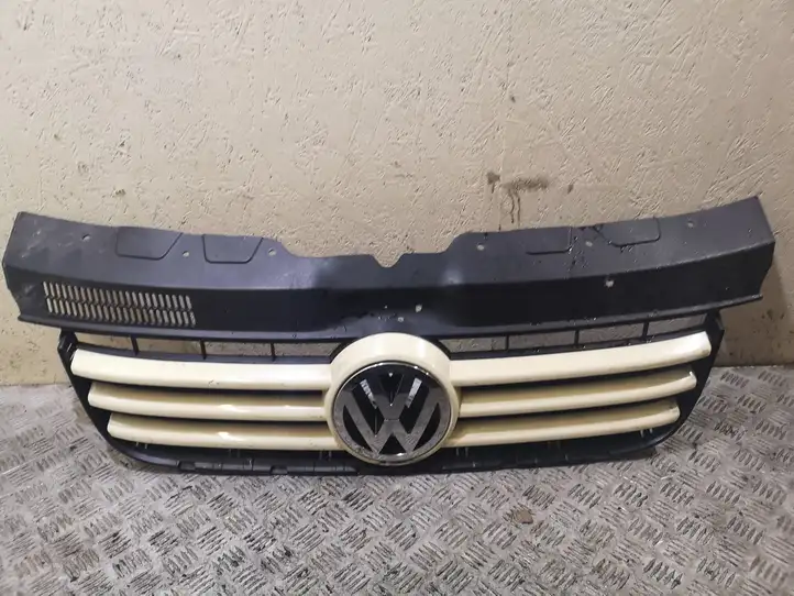 Volkswagen Transporter - Caravelle T5 (2003 - 2009) Верхняя решетка радиатора — фото 1