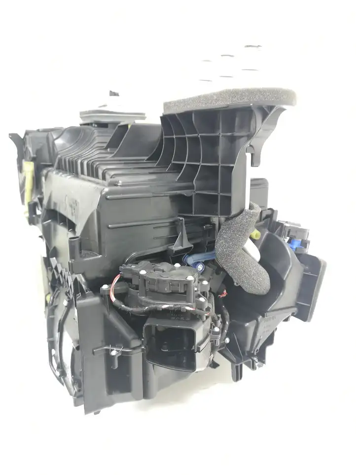 BMW 5 F10 F11 (2009 - 2016) V7411 Комплект системы вентиляции салона — фото 3