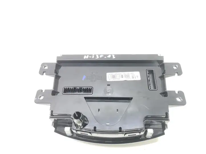 Hyundai i30 (2012 - 2015) 97250A6500GU Мултифункционный включатель управления / ручка — фото 2
