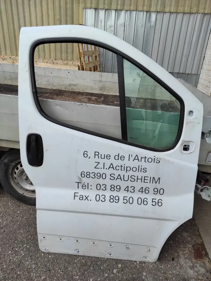 Renault Trafic II (X83) (2002 - 2014) Дверь — фото 1