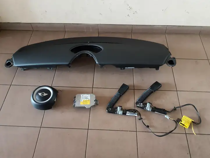 Mini One Cooper Coupe R56 (2004 - 2014) 275573502 Комплект подушек безопасности с торпедой — фото 1