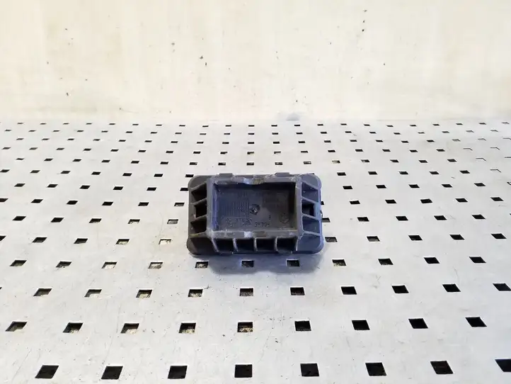 BMW X3 F25 (2010 - 2017) 51717189259 Подушка домкрата — фото 1