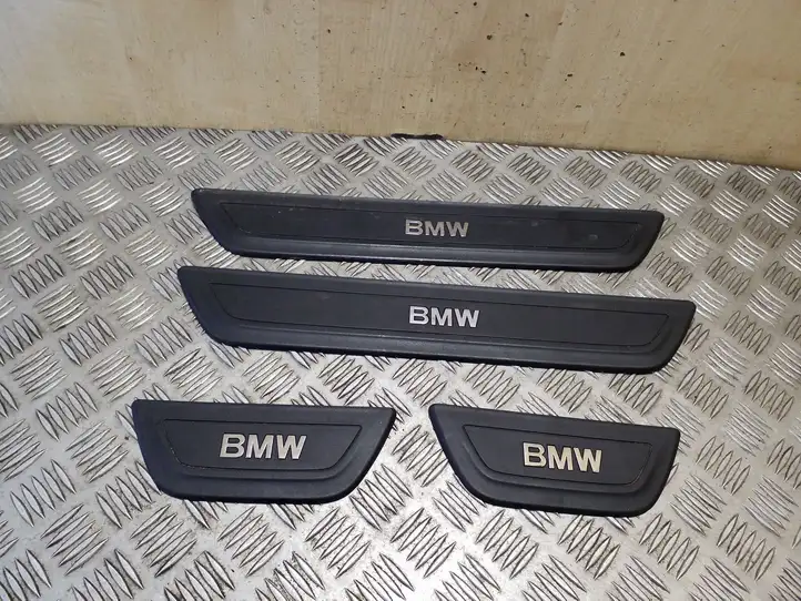 BMW X3 F25 (2010 - 2017) 51477205597 Внутренняя отделка переднего порога — фото 1