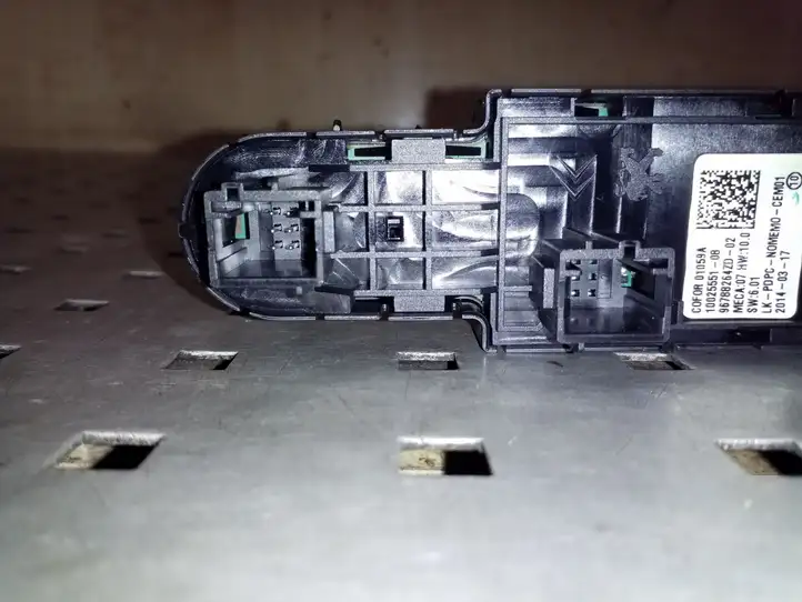 Citroen C4 Grand Picasso (2013 - 2016) 96788264ZD Блок кнопок стеклоподъемников — фото 5
