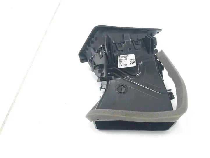 BMW 5 F10 F11 (2009 - 2016) 64229166883 Боковой воздушный дефлектор — фото 2