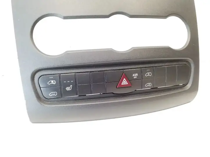 Mercedes-Benz Sprinter W906 (2006 - 2018) A9069051200 Включатель аварийных фонарей — фото 3