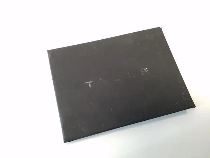 Tesla Model 3 (2017 - 2023) 106910400D Боковая камера в крыле — фото 8