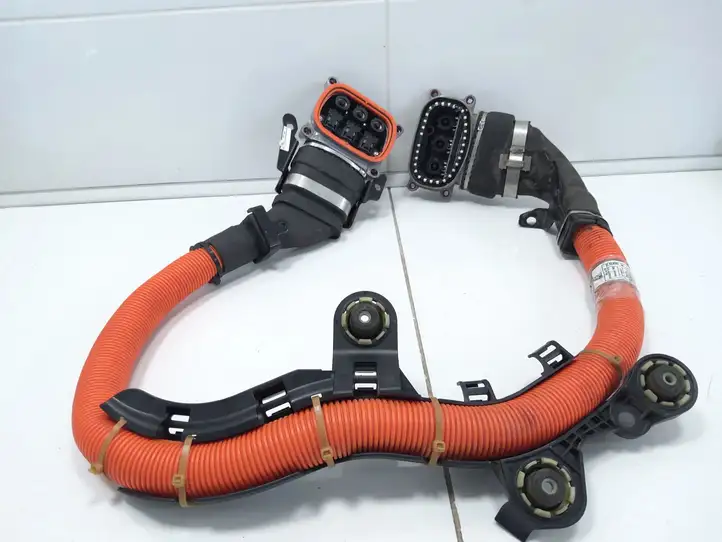 BMW 3 G20 G21 (2019 - ) 764038606 Высоковольтный кабель — фото 1