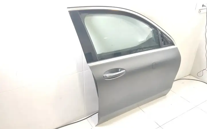 Mercedes-Benz EQC (2018 - ) Дверь — фото 3