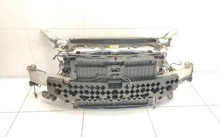 Mercedes-Benz EQC (2018 - ) 3136613543 Комплект радиаторов охлаждения — фото 1