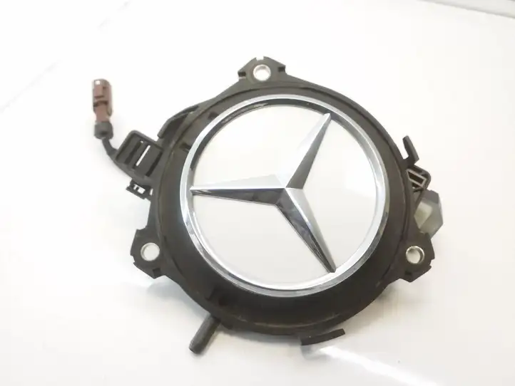 Mercedes-Benz EQC (2018 - ) A0997504600 Ручка багажника с камерой — фото 3