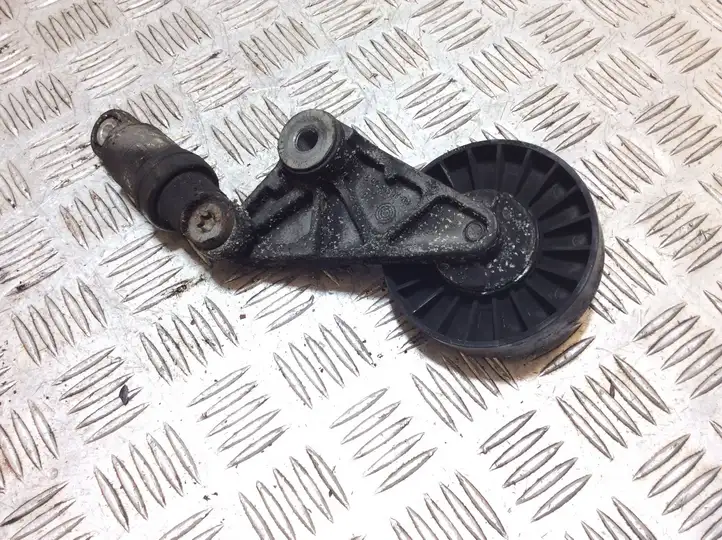 Saab 9-5 (1998 - 2005)   Устройство натяжки ремня