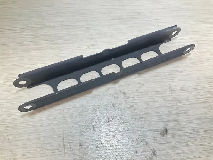 BMW 1 E81 E87 (2004 - 2011)  6763477 Вилы