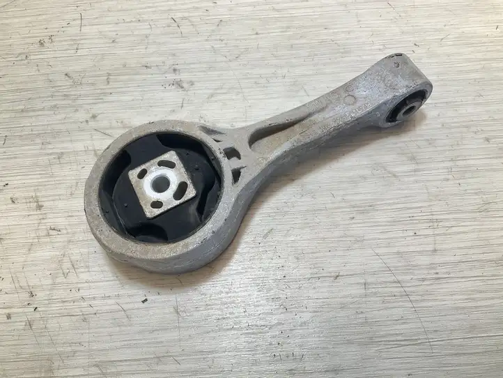 Skoda Fabia Mk3 (NJ) (2015 - 2021)  318294223 Подушка коробки передач