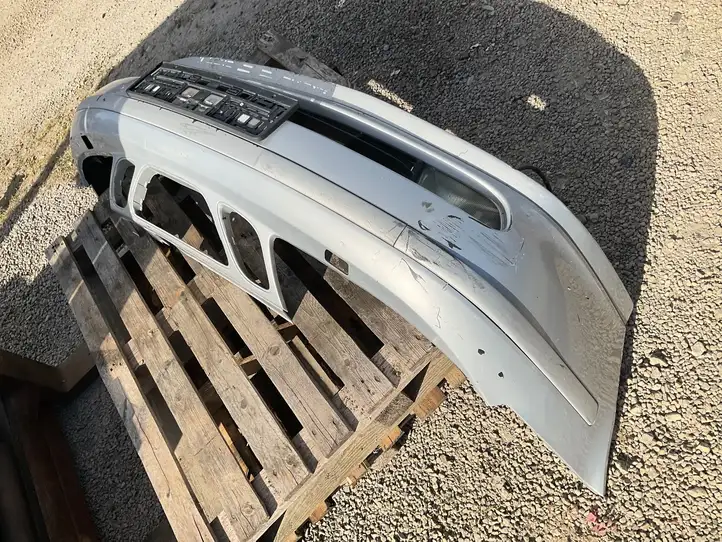Saab 9-5   5142815 Передний бампер