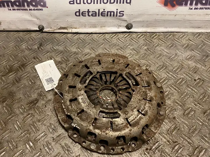 BMW 1 E81 E87 (2004 - 2011)   Корзина сцепления