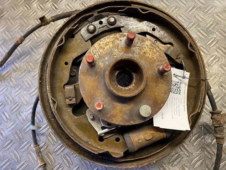 Suzuki Grand Vitara (2005 - 2008)   Ступица