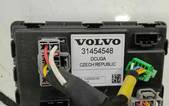 Volvo XC60 (2017 - ) 32351369 Комплект буксировочного крюка — фото 3