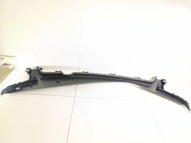 Tesla Model Y (2019 - 2024) 149260300B Жабо стеклоочистителей — фото 4