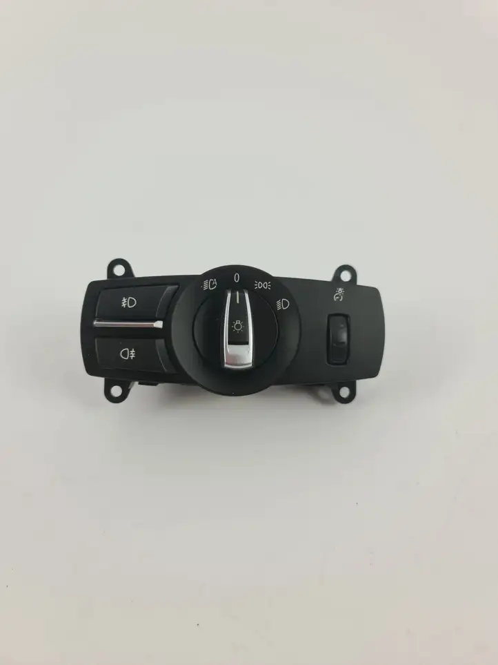 BMW X3 F25 (2010 - 2017) 9192744 Включатель фонарей — фото 2