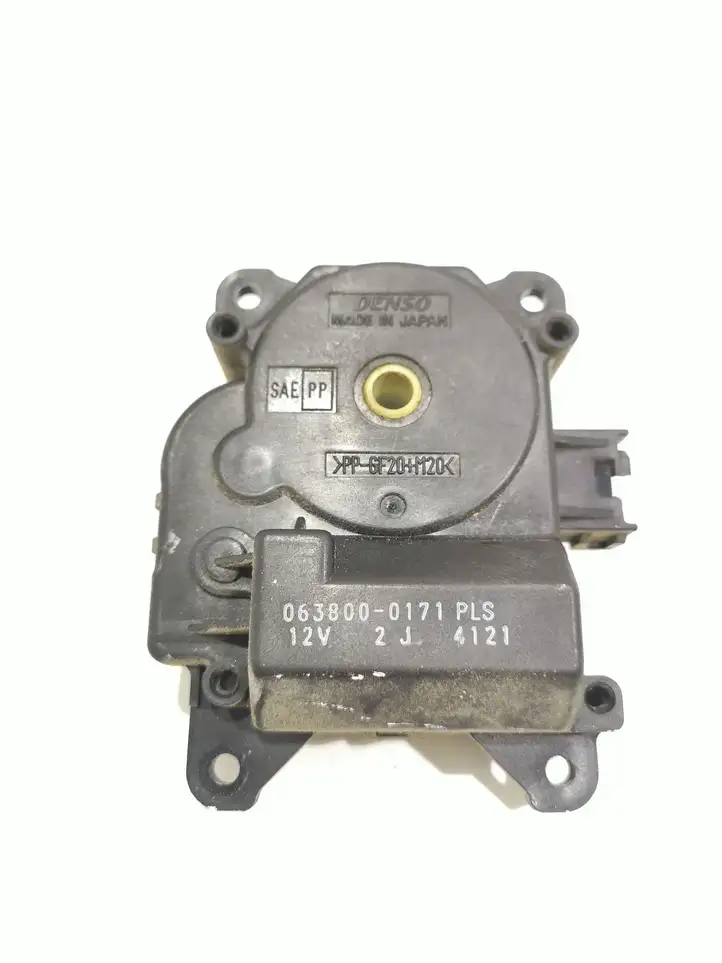 Lexus IS 220D-250-350 (2005 - 2010) 0638000171 Двигатель задвижки потока воздуха — фото 4