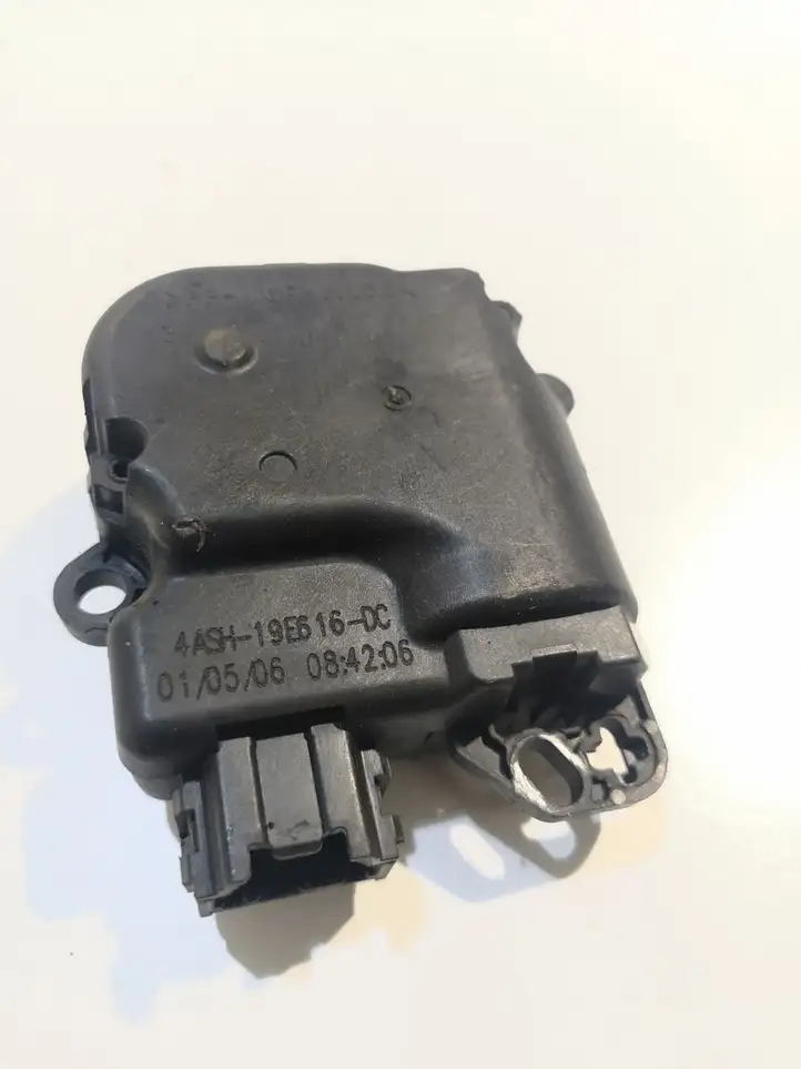 Nissan Quest (2003 - 2009) 4ASH19E616DC Двигатель задвижки потока воздуха — фото 4