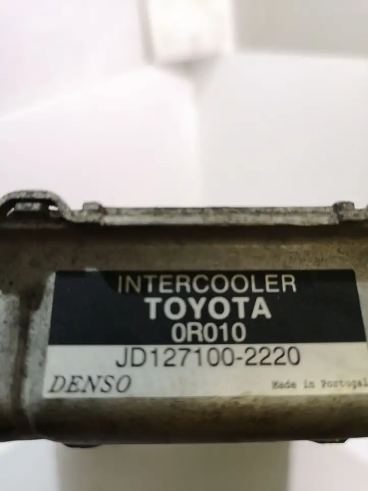 Toyota Avensis T250 (2006 - 2009) 0R010 Интеркулер — фото 2