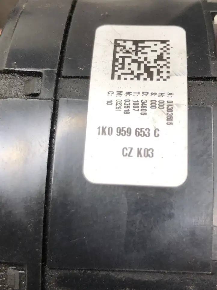 Skoda Octavia Mk2 (1Z) (2004 - 2013) 1K0959653 Контактное кольцо SRS — фото 3